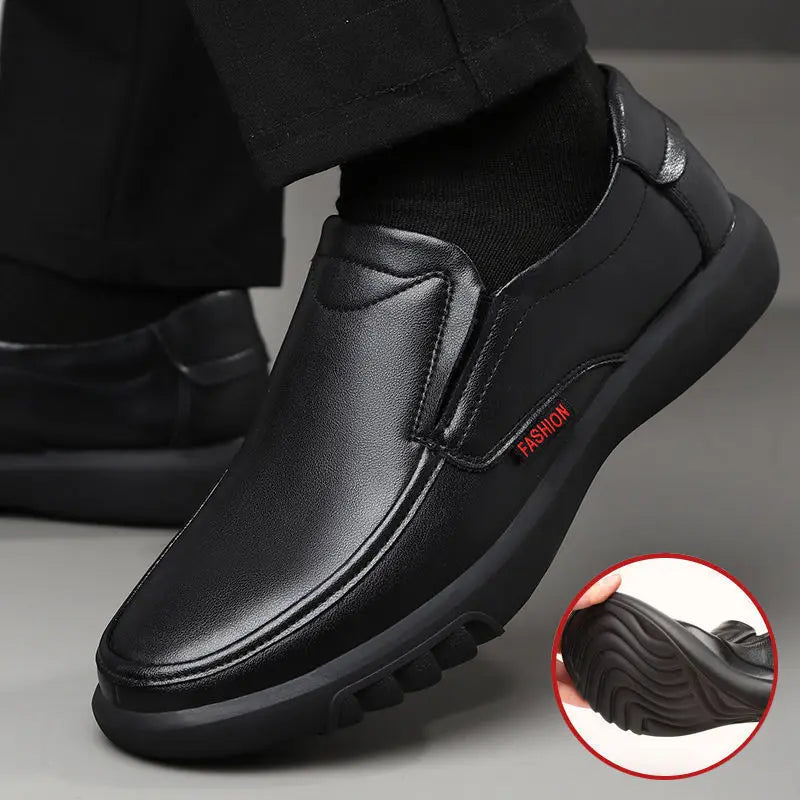 New Black Shoes Men Loafers Breathable Soft Moccasins Man High Quality Casual