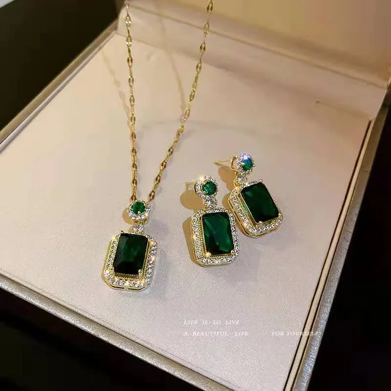 Exquisite Fashion Emerald Perfume Bottle Necklace Earrings Ring 3 Piece Set Classic Banquet Wedding Jewelry