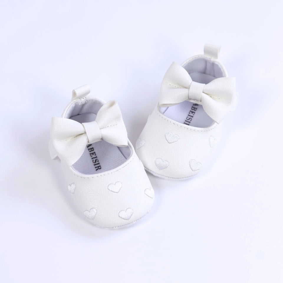 Baby girl toddler shoes baby embroidery love style baby's first pair of step shoes breathable non-slip fashion