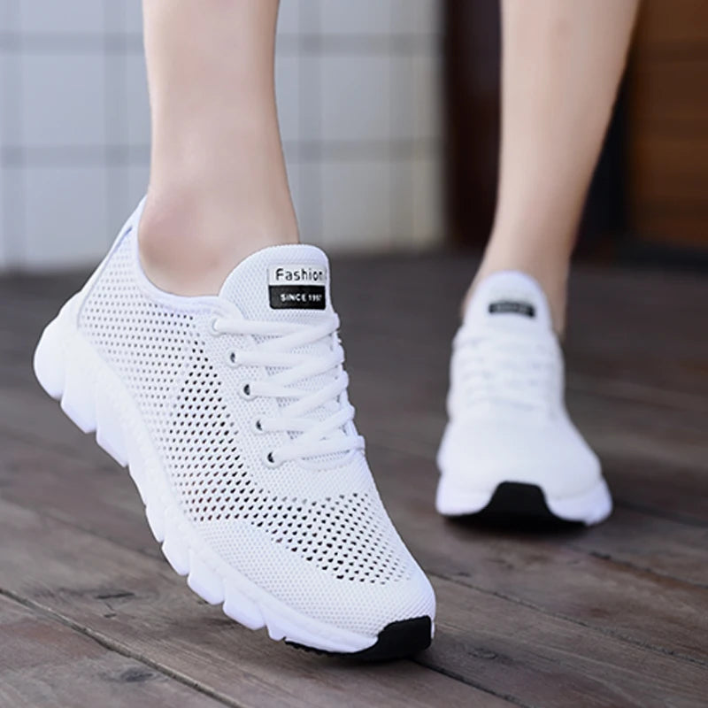 Breathable Lightweight Outdoor Running Sneakers Ladies Solid Color Tennis Ladies Casual Shoes