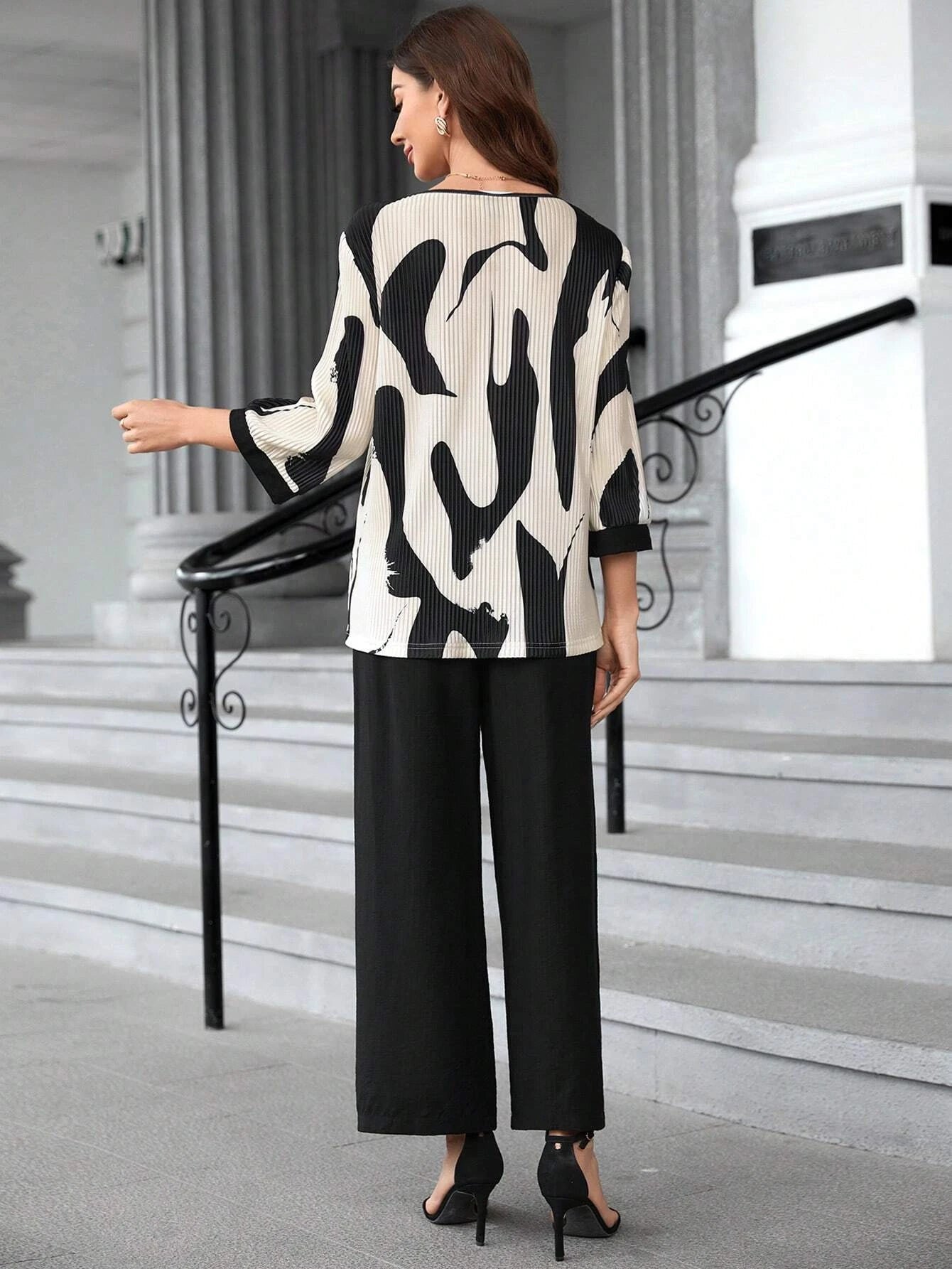 women's round neck printed 3/4 sleeve top; black pants set