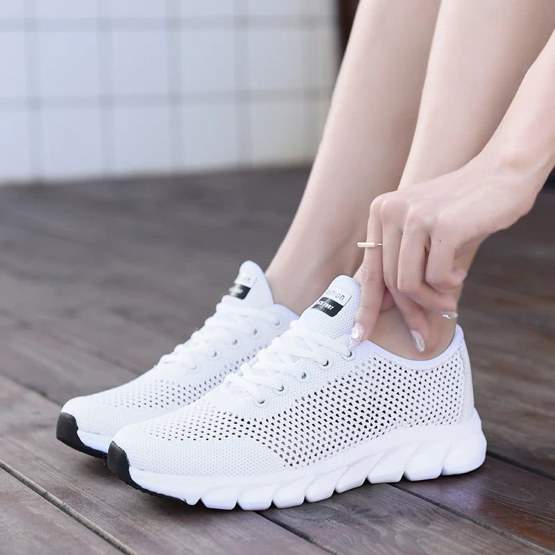 Breathable Lightweight Outdoor Running Sneakers Ladies Solid Color Tennis Ladies Casual Shoes