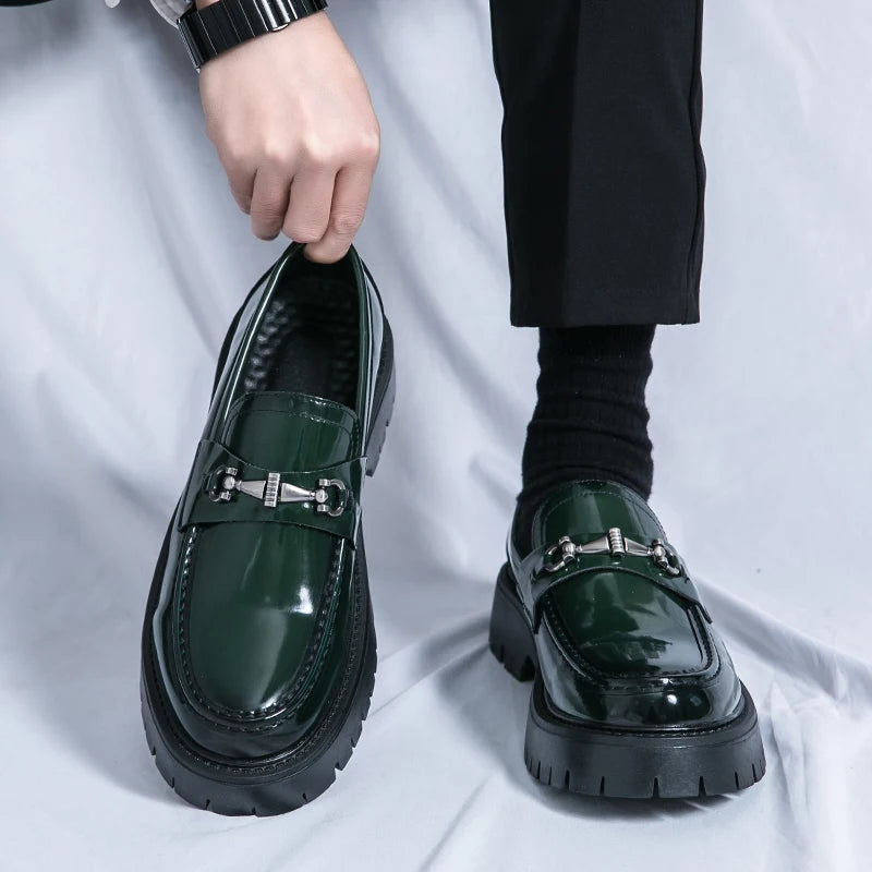 Man luxury Brand British Classic Dress Shoes Mens Patent Leather Black Loafers Wedding Shoes Oxford Formal Shoes Glossy Fashion