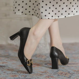 New Horse Title Buckle Temperament Square Toe Single Ladies New French Retro High Heels