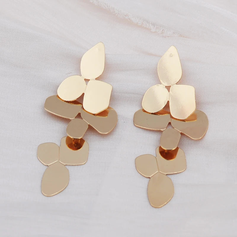 Irregular Geometry Leaf Long Dangle Earrings Retro Exaggerate European Statement Jewelry Golden Silver Color Punk Party Ear Acc