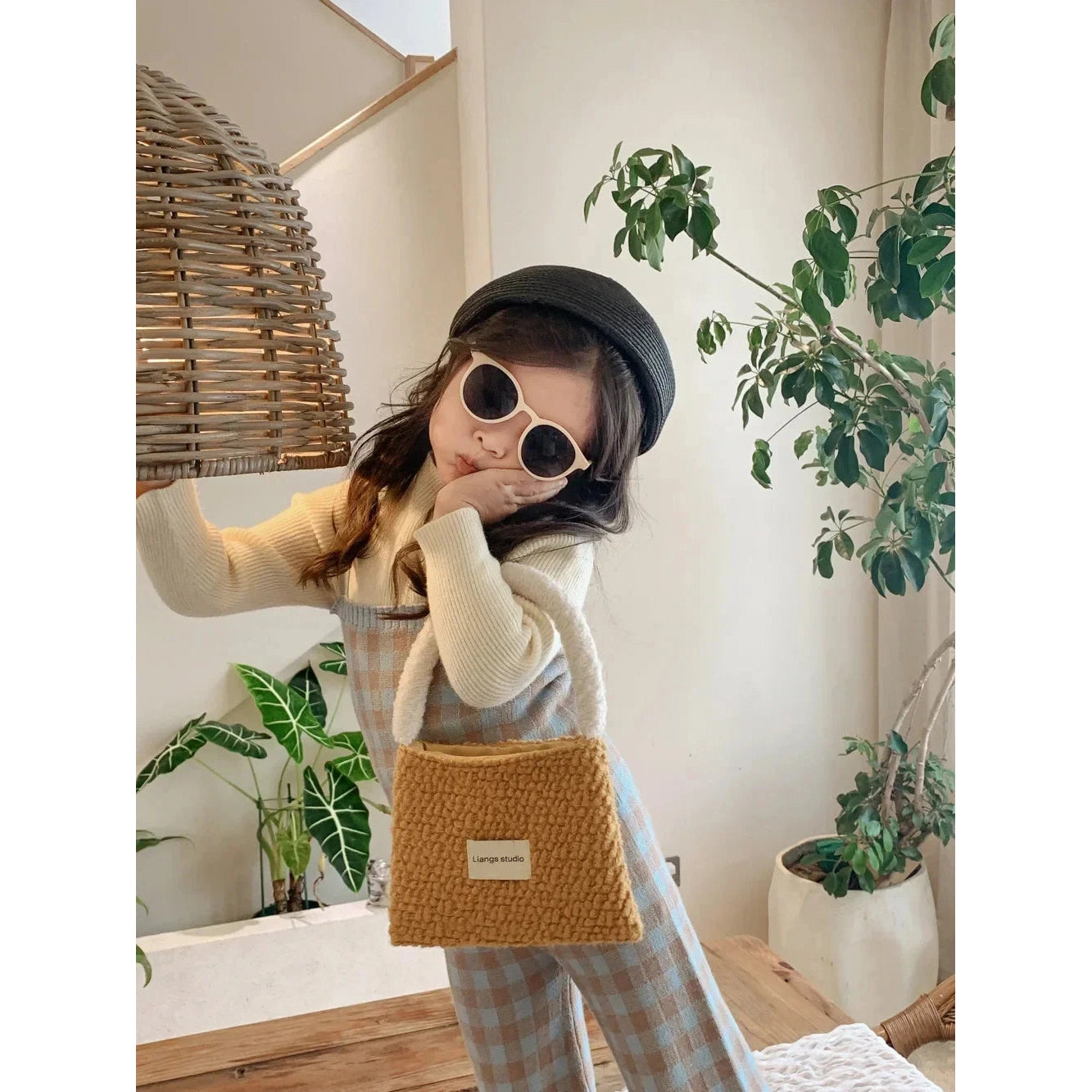 Children Clothing Set  Autumn New Fresh Plaid Girl's Knitted Set Sweater Cardigan +Vest+Pant Sweet Three Piece Suit