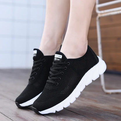 Breathable Lightweight Outdoor Running Sneakers Ladies Solid Color Tennis Ladies Casual Shoes