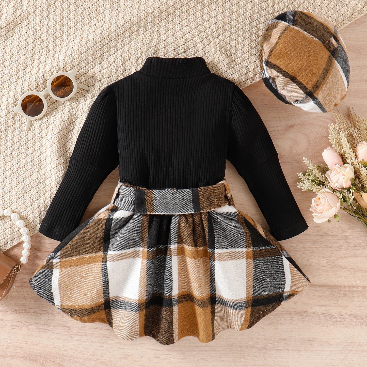 Girls Aged 1-4 Are Fashionable And Foreign, Solid Color High-Collar Long-Sleeved Top + Plaid Skirt + Hat