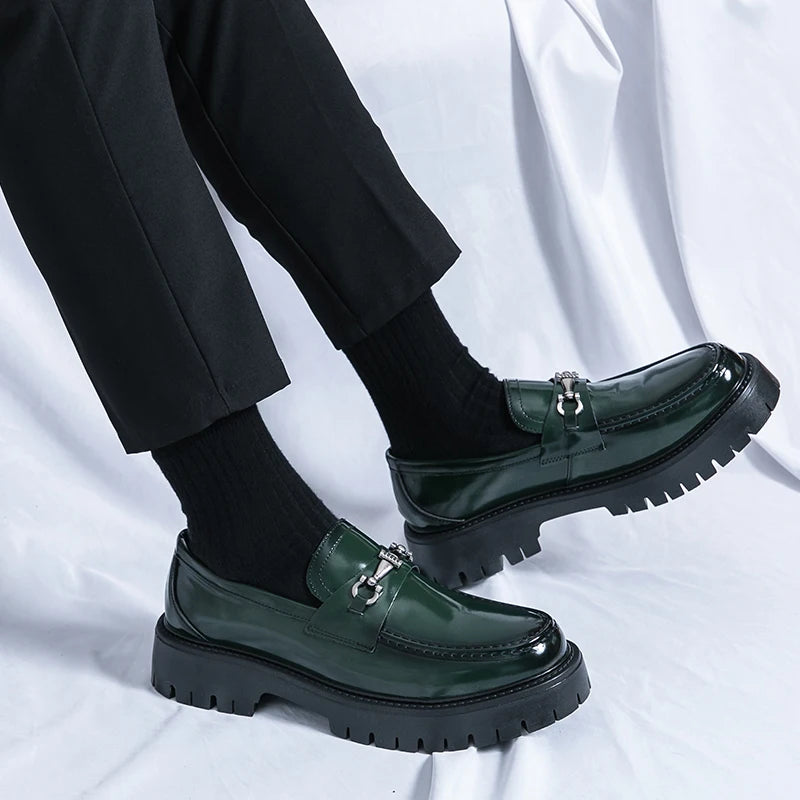 Man luxury Brand British Classic Dress Shoes Mens Patent Leather Black Loafers Wedding Shoes Oxford Formal Shoes Glossy Fashion