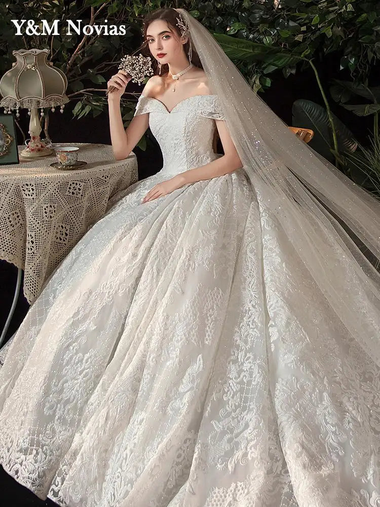 Real Photo Glitter White Luxur Wedding Dresses Long Lace Sequin Royal Train Bride Gowns