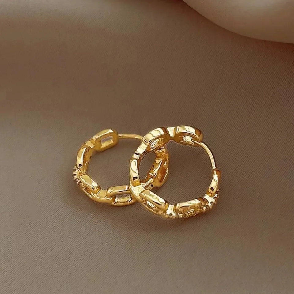 Delicacy 9999 24K genuine gold simple and elegant earrings interlocking earrings for women